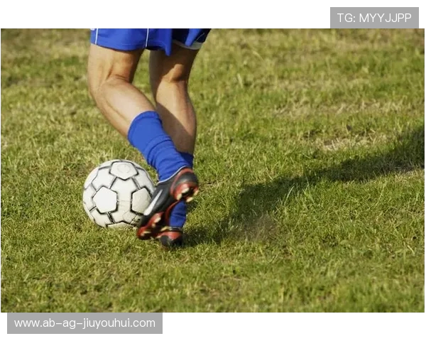 专业足球运动员常用高性能防护绷带全方位推荐指南